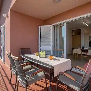  Apartment Rubina With Secure Parking